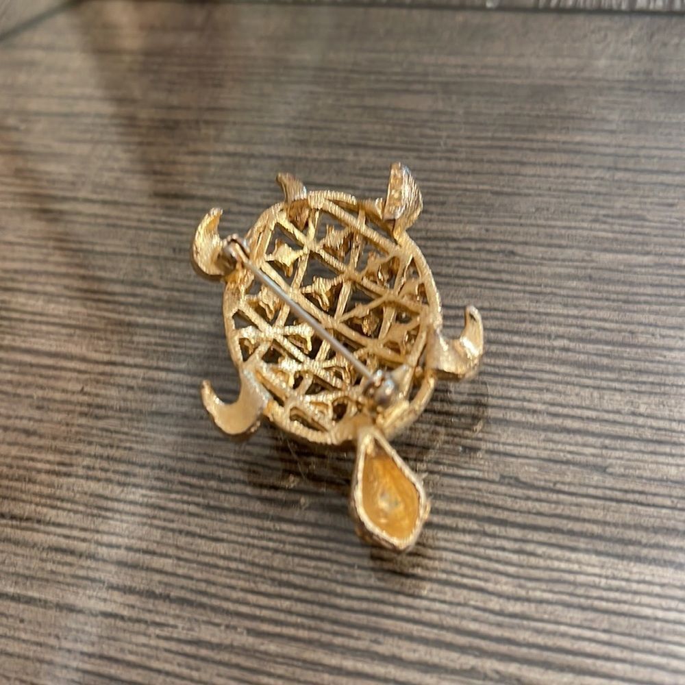 Vintage Lisner Rhinestone Turtle Pin - Picture 6 of 16